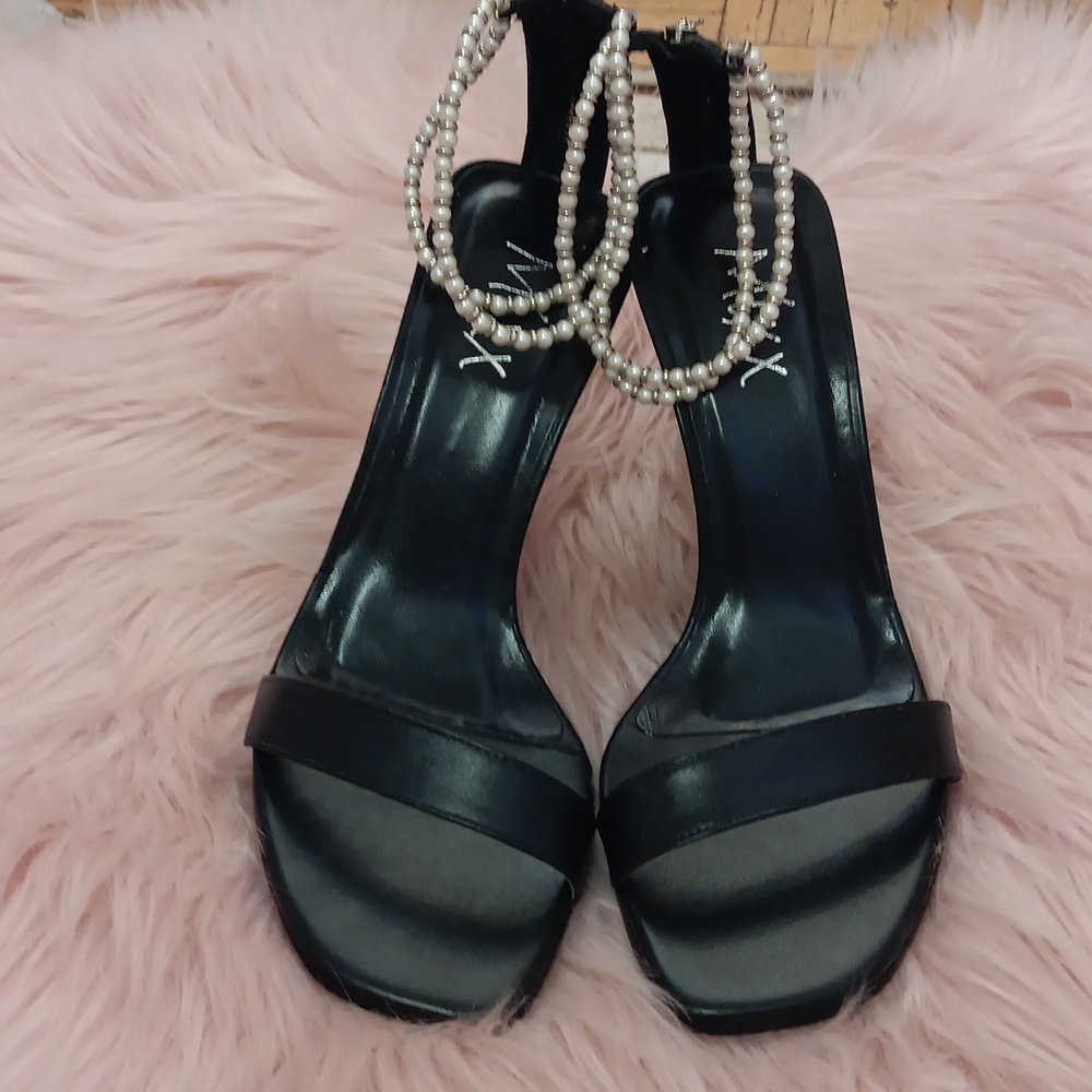 PRE-LOVED MIXX PEARL ANKLE STRAP OPEN TOE STILETTO SANDALS-7
